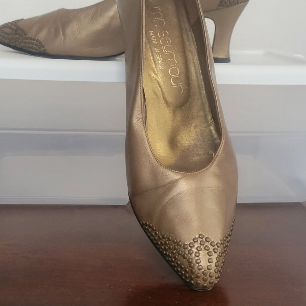 Women's  Vintage Classic Bronze Pumps